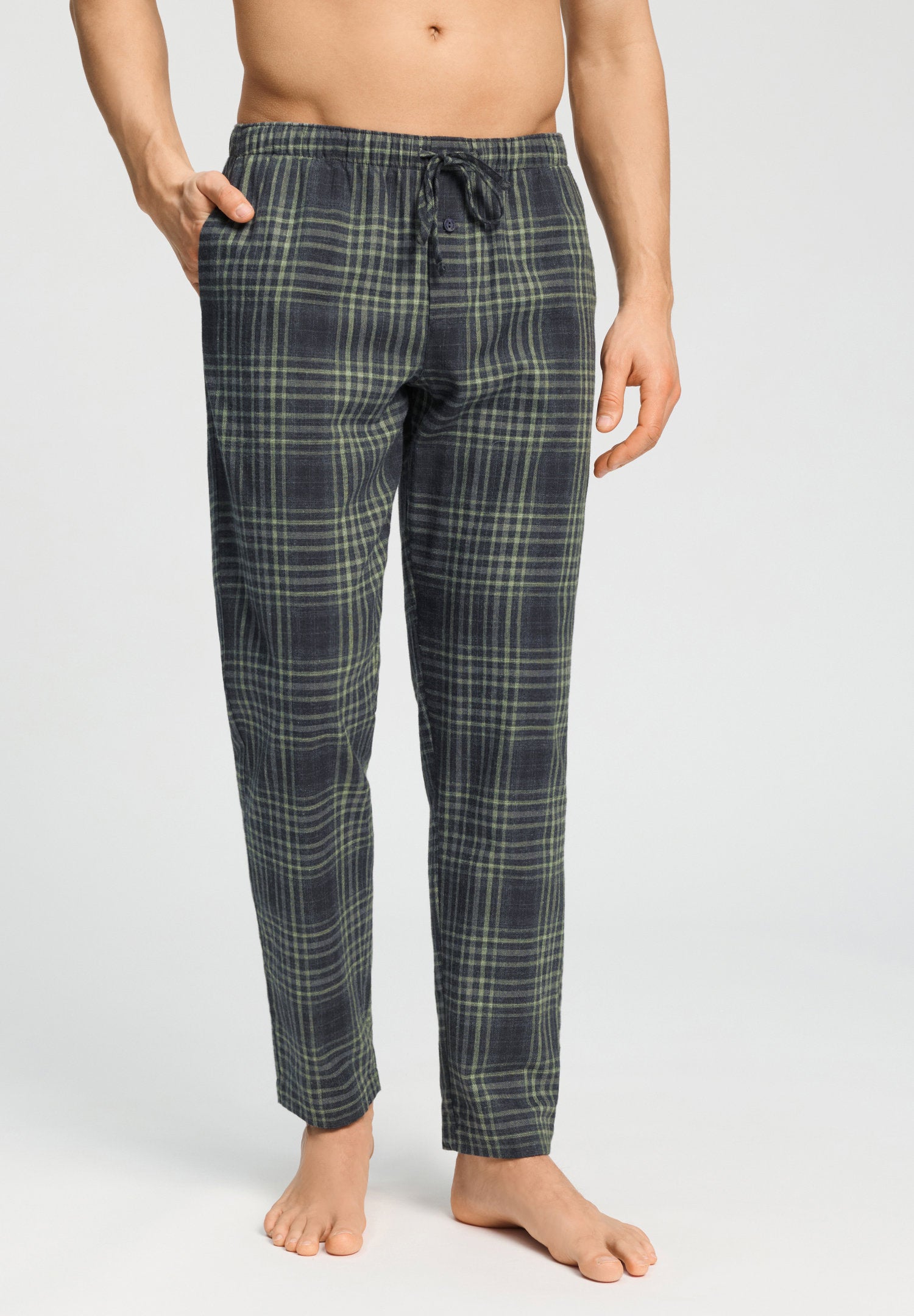 hanro-cozy-comfort-pyjamahose-lang-willow-squares-flanell image 3