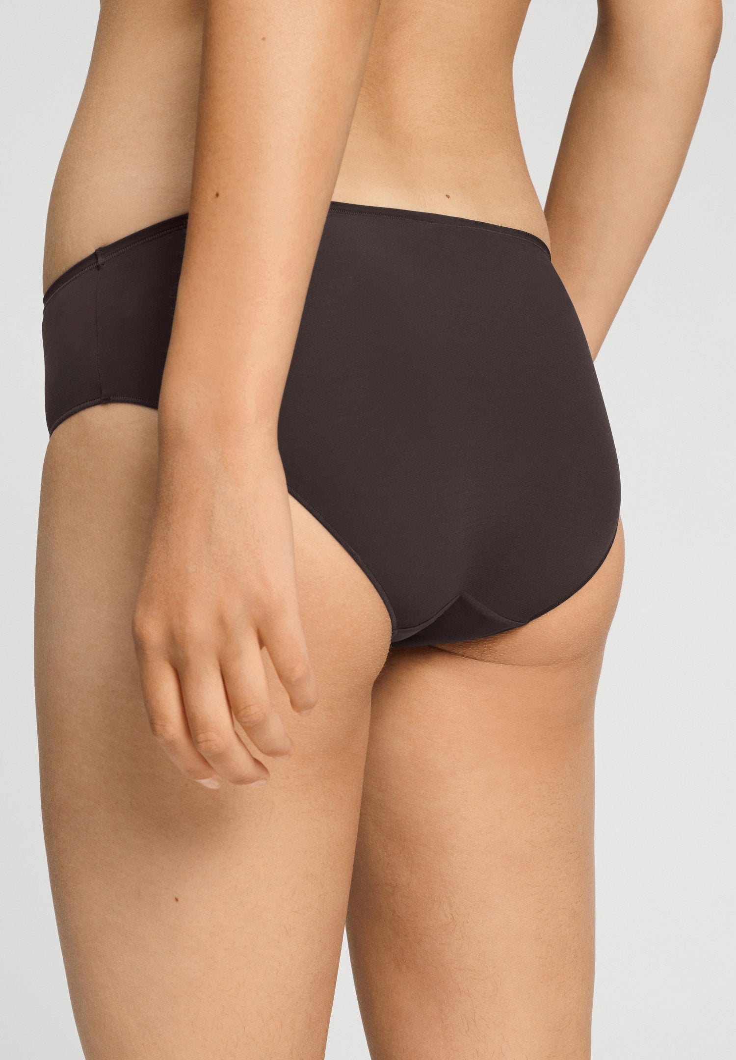 hanro-allure-midi-briefs-damen-mocha-brown-hoher-schnitt image 4