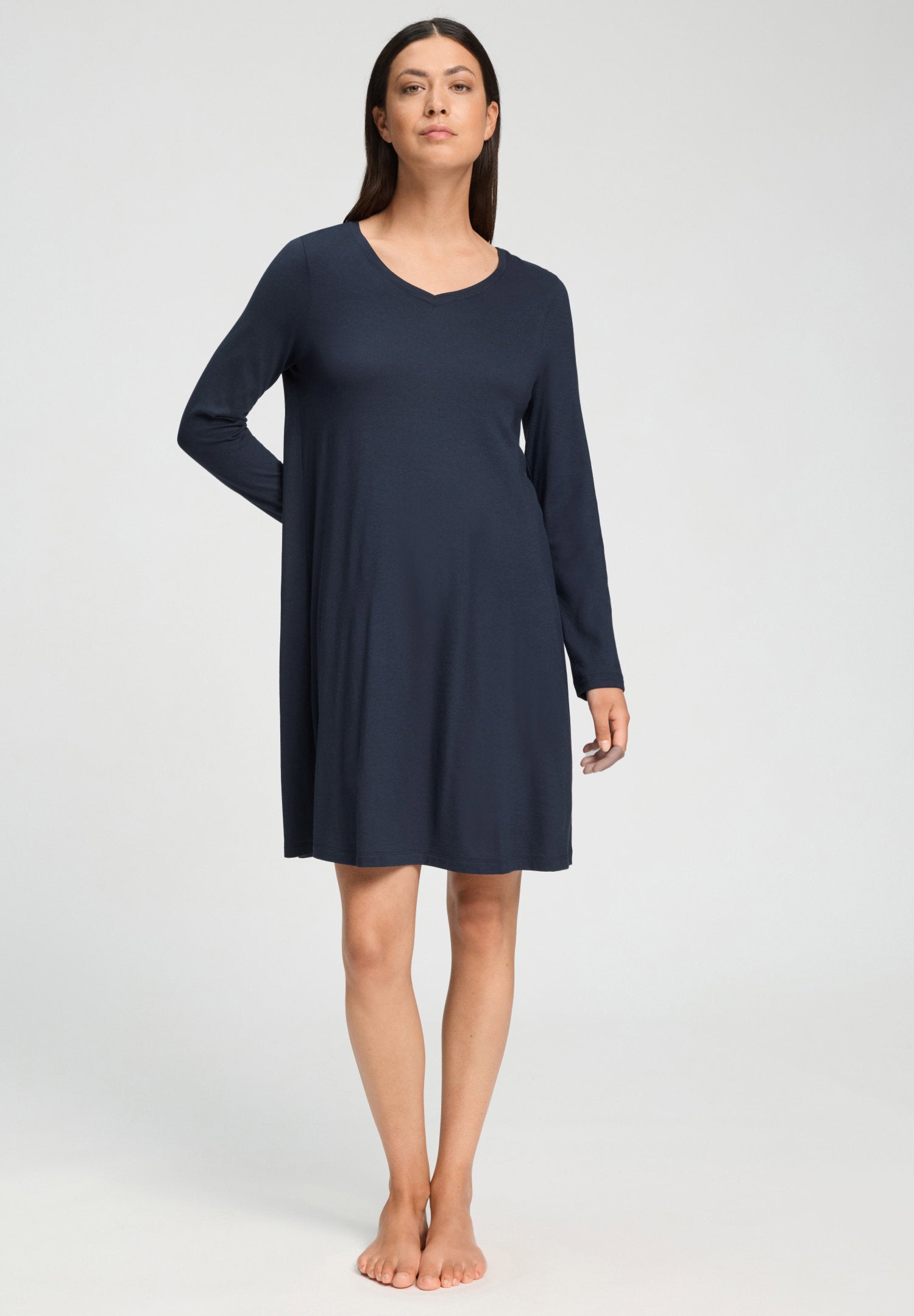 hanro-sleep-lounge-nachthemd-95cm-langarm-deep-navy-baumwolle image 2