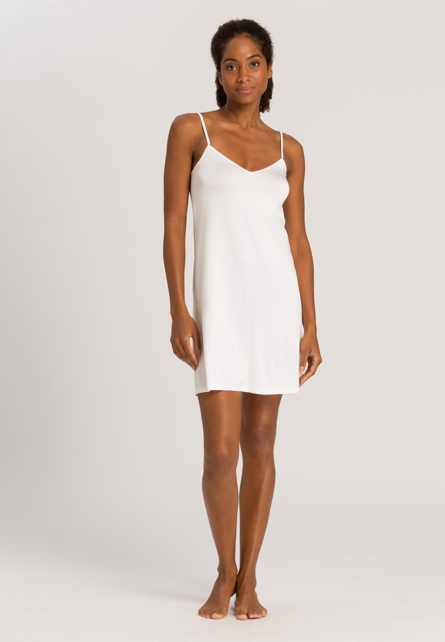 hanro-satin-deluxe-bodydress-85cm-unterkleid-off-white-viskose image 5
