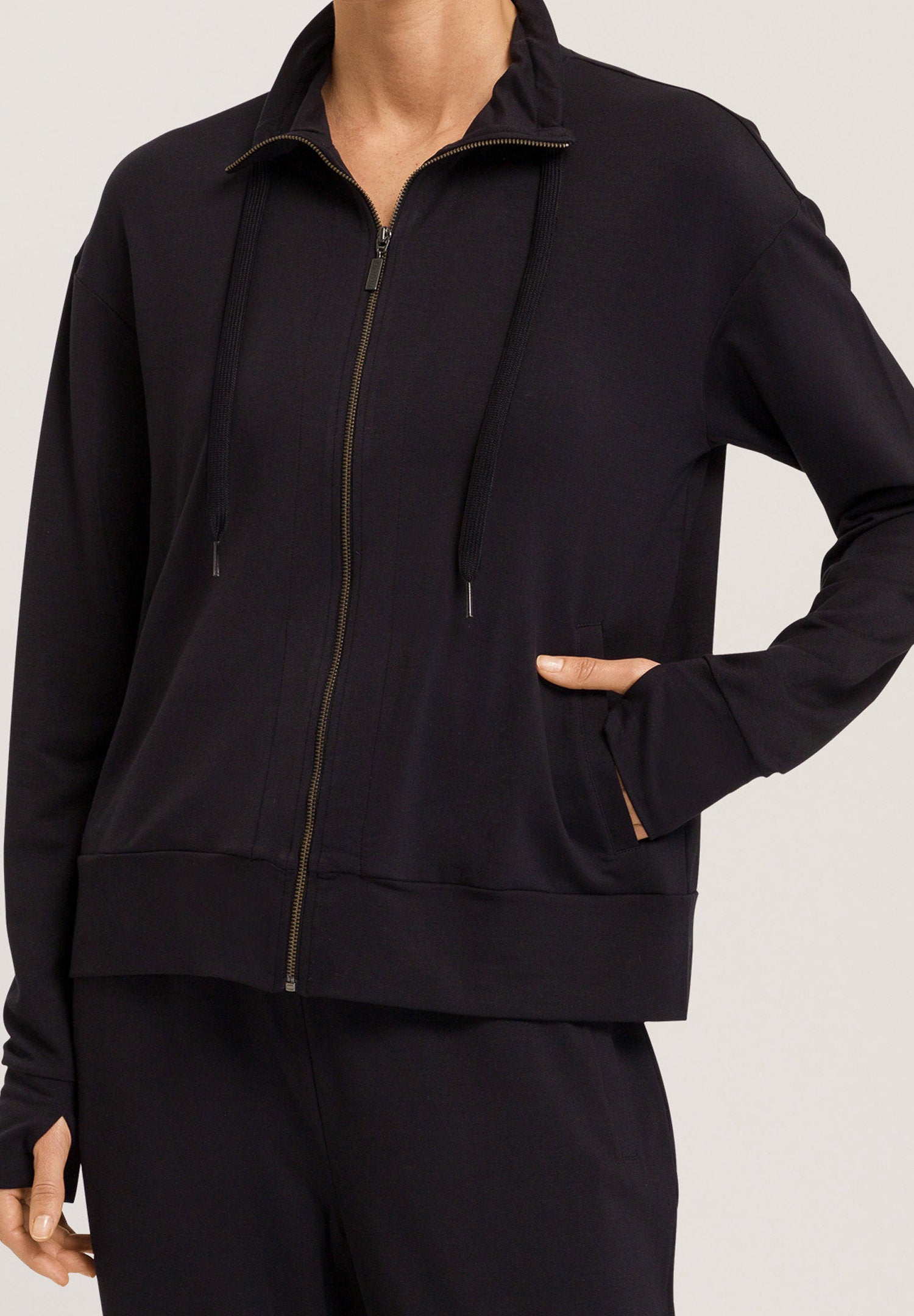 hanro-balance-cardigan-damenjacke-black-beauty-modal image 2
