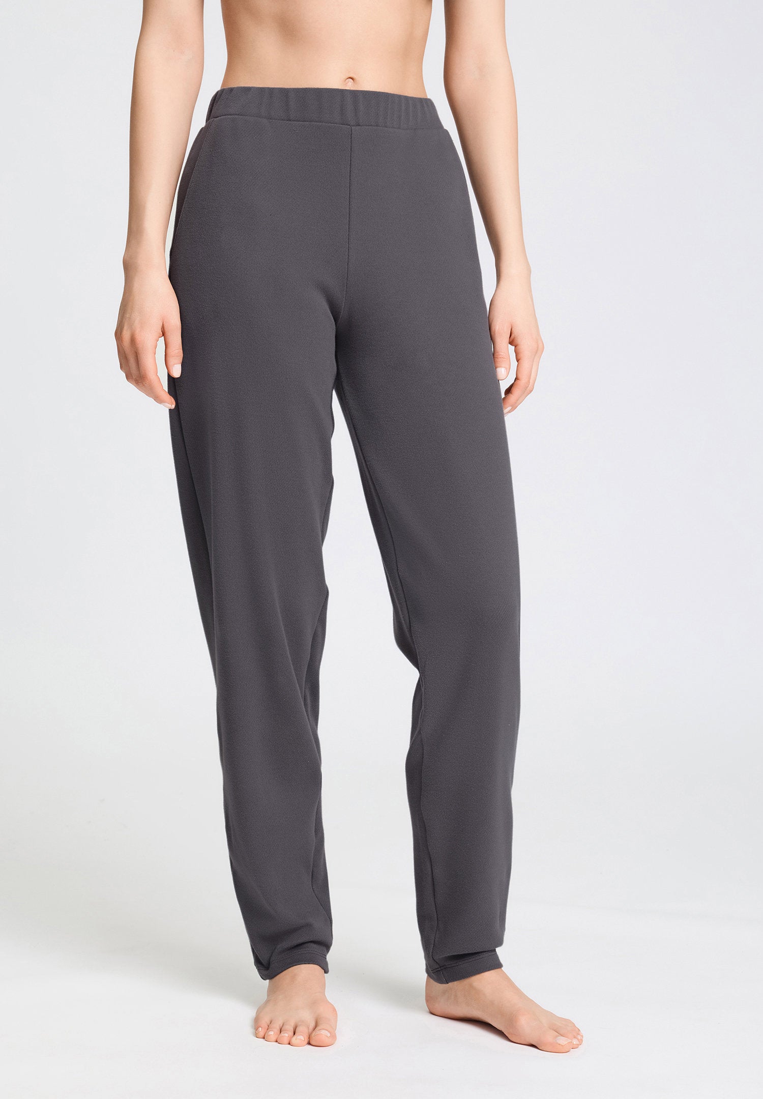 hanro-easy-wear-lounge-hose-lang-dunkelbraun-damen image 2