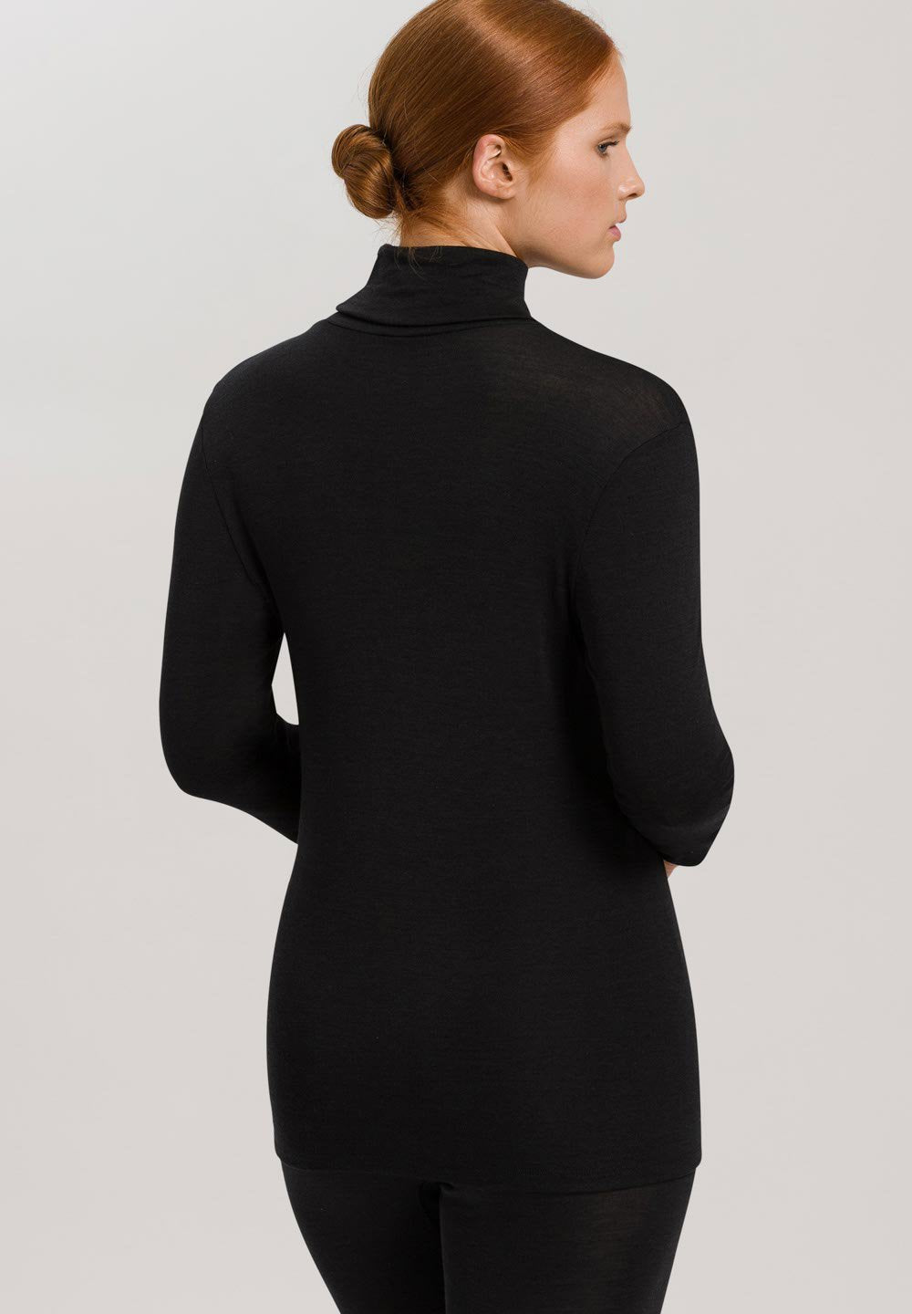 hanro-woolen-silk-turtle-neck-shirt-rolli-schwarz-nahtlos image 4