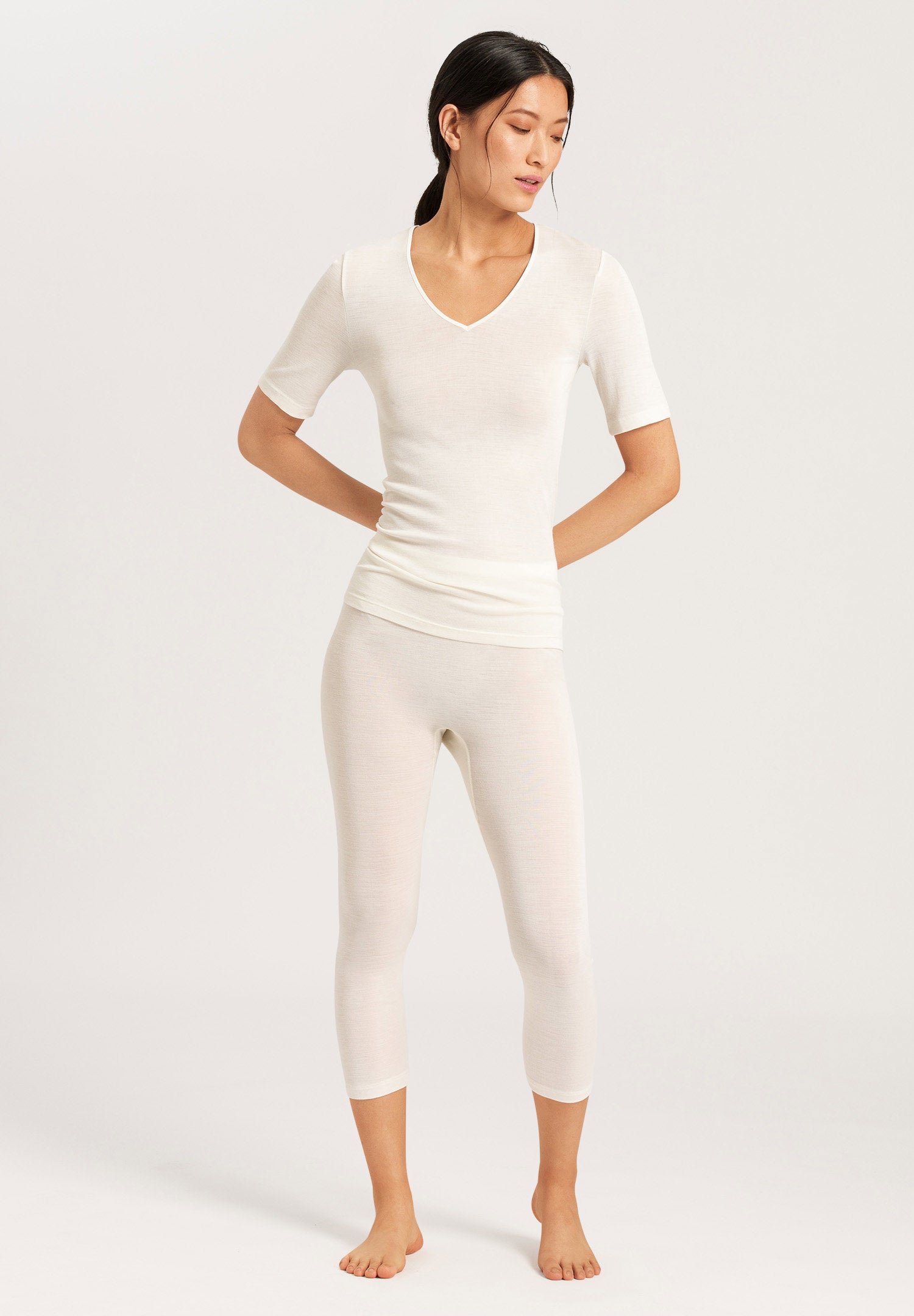 hanro-woolen-silk-shirt-damen-kurzarm-cygne-wolle-seide image 5