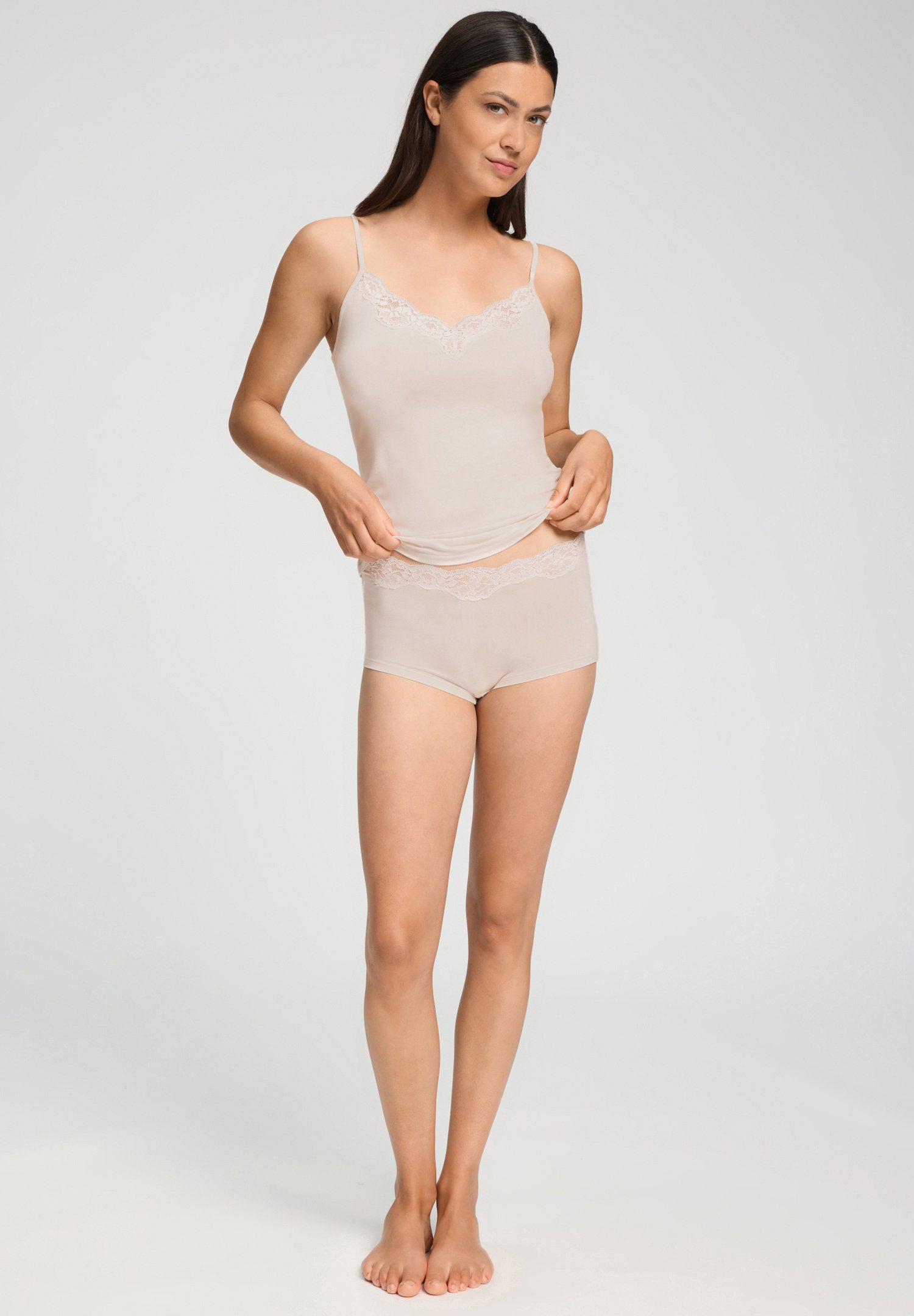 hanro-dana-panty-slip-moonlight-mit-spitze-aus-tencel image 5