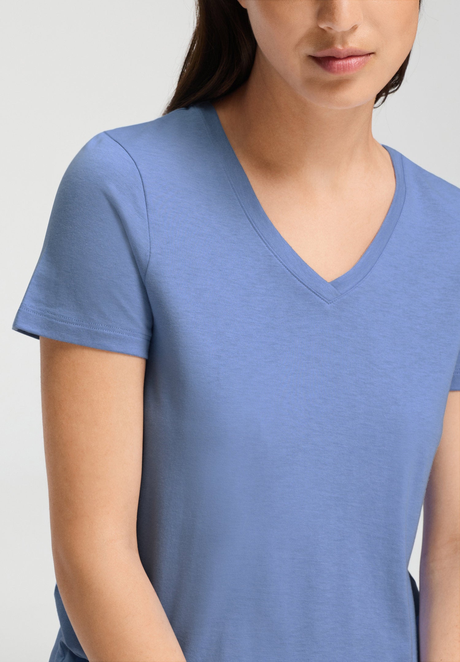 hanro-sleep-lounge-kurzarm-shirt-bluebird-tencel-modal image 6