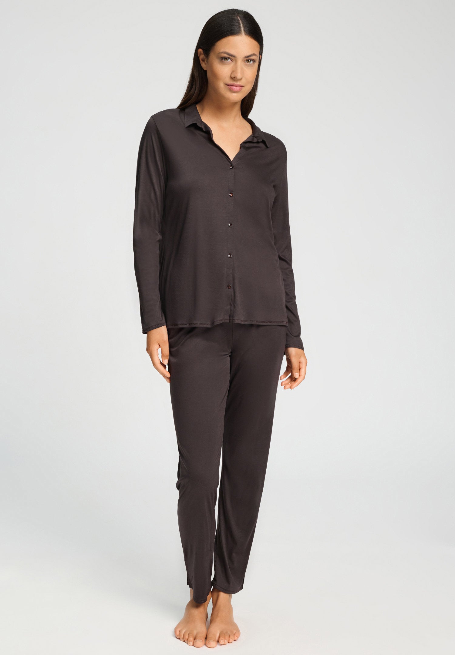 hanro-grand-central-schlafshirt-dark-mocha-modal-seide image 5