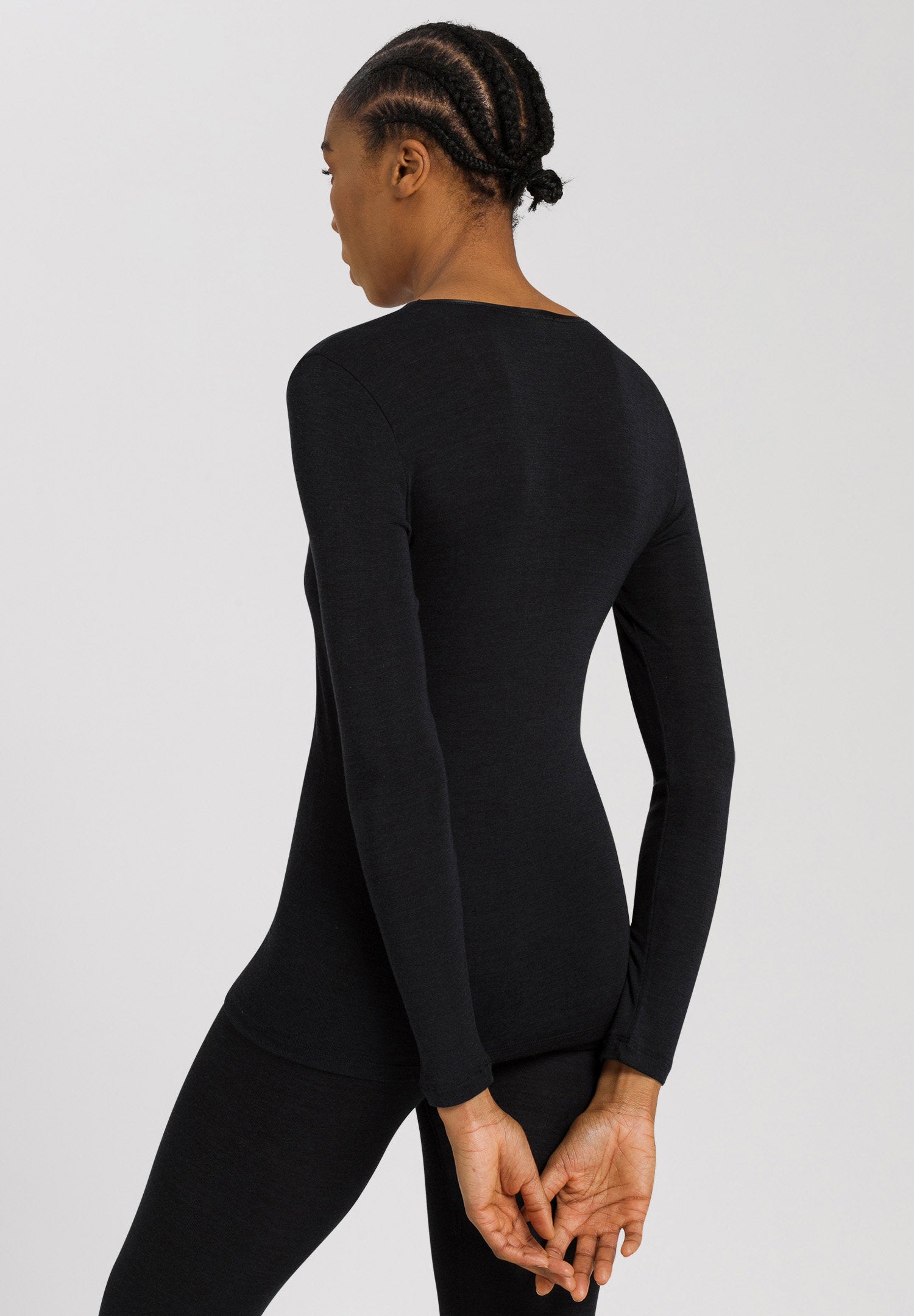 hanro-woolen-silk-071418-langarm-shirt-schwarz-wolle-seide image 4