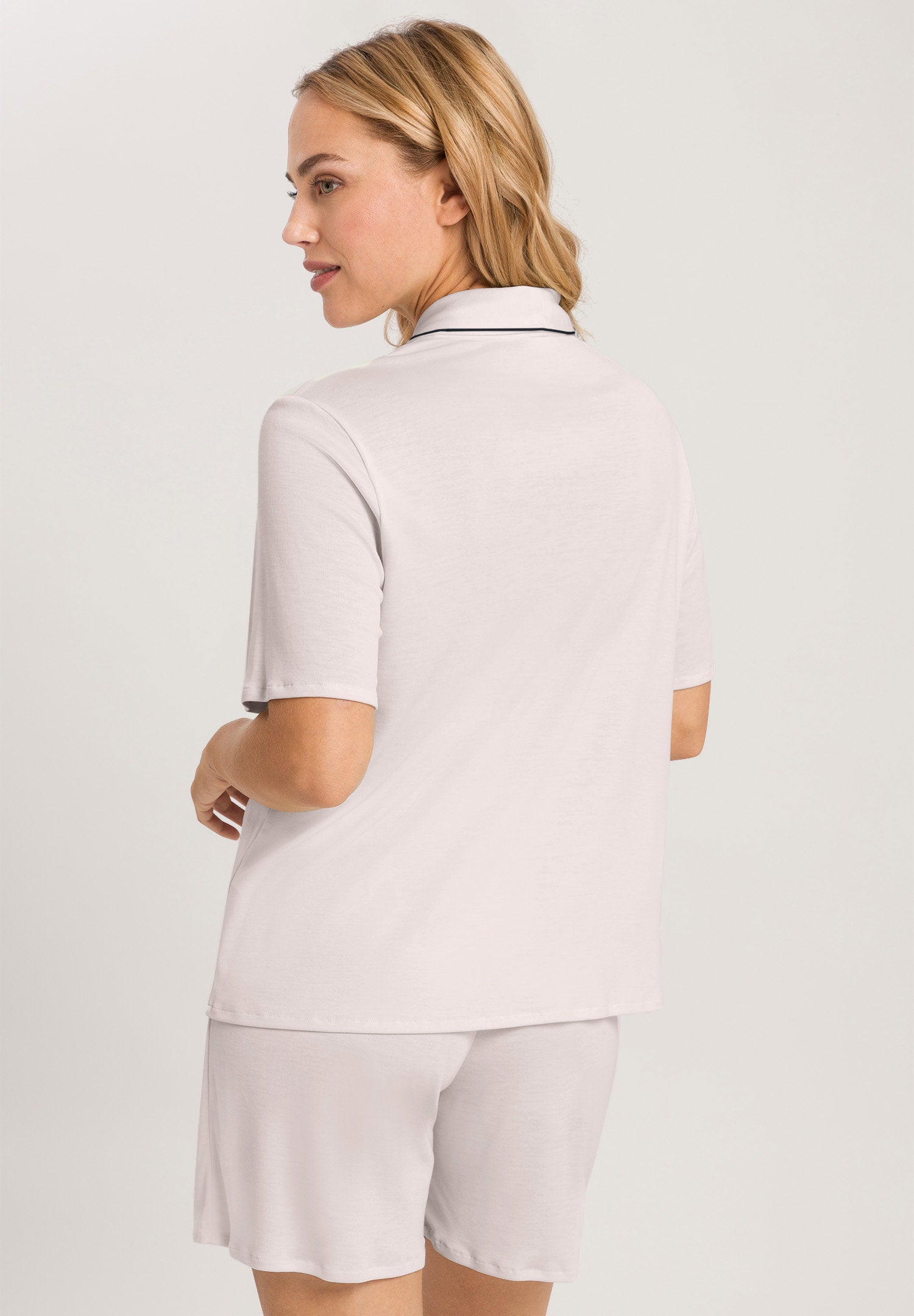 hanro-natural-comfort-pyjama-damen-tencel-almond image 4