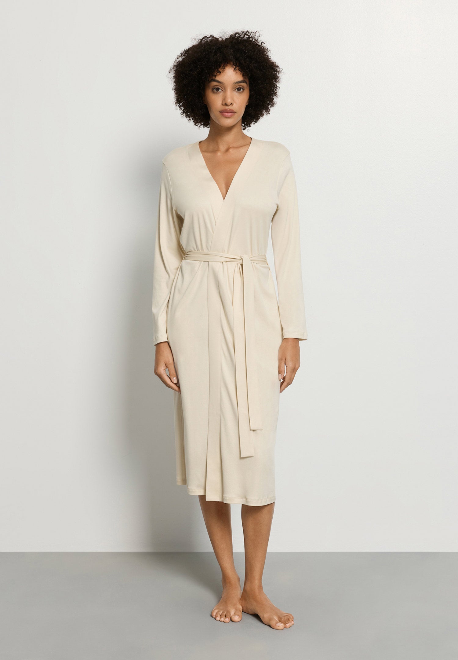 hanro-belen-nw-robe-115cm-morgenmantel-summer-sand image 2