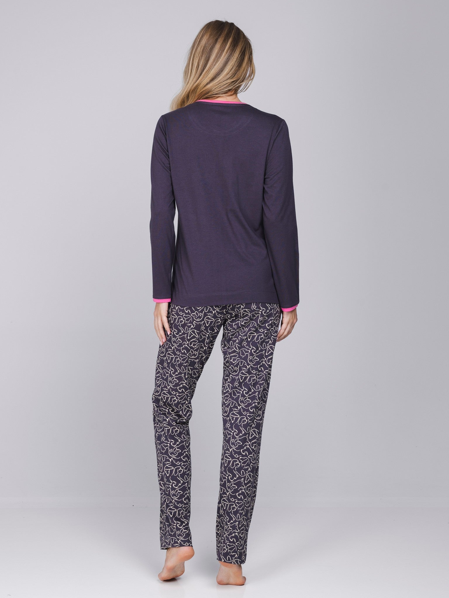 myrebelle-furry-friend-pyjama-grau-hundeprint-bio image 4