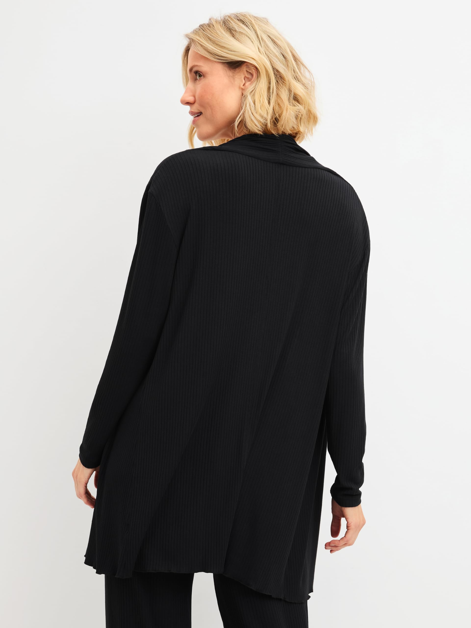 calida-favourites-lounge-feminine-jacket-schwarz-38-40 image 4
