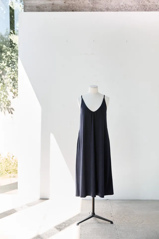 sunday-in-bed-kelli-kleid-tr-ger-baumwolle-modal-ausschnitt image 1