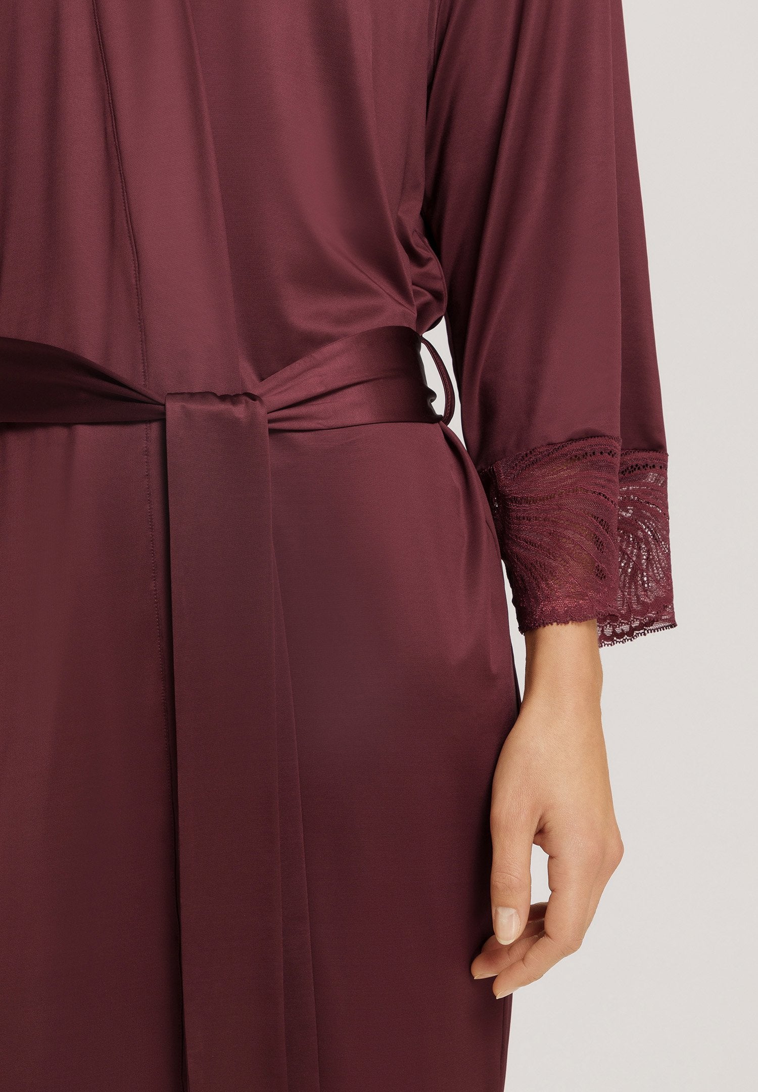 hanro-lilith-kimono-morgenmantel-vivid-brown-spitze image 6