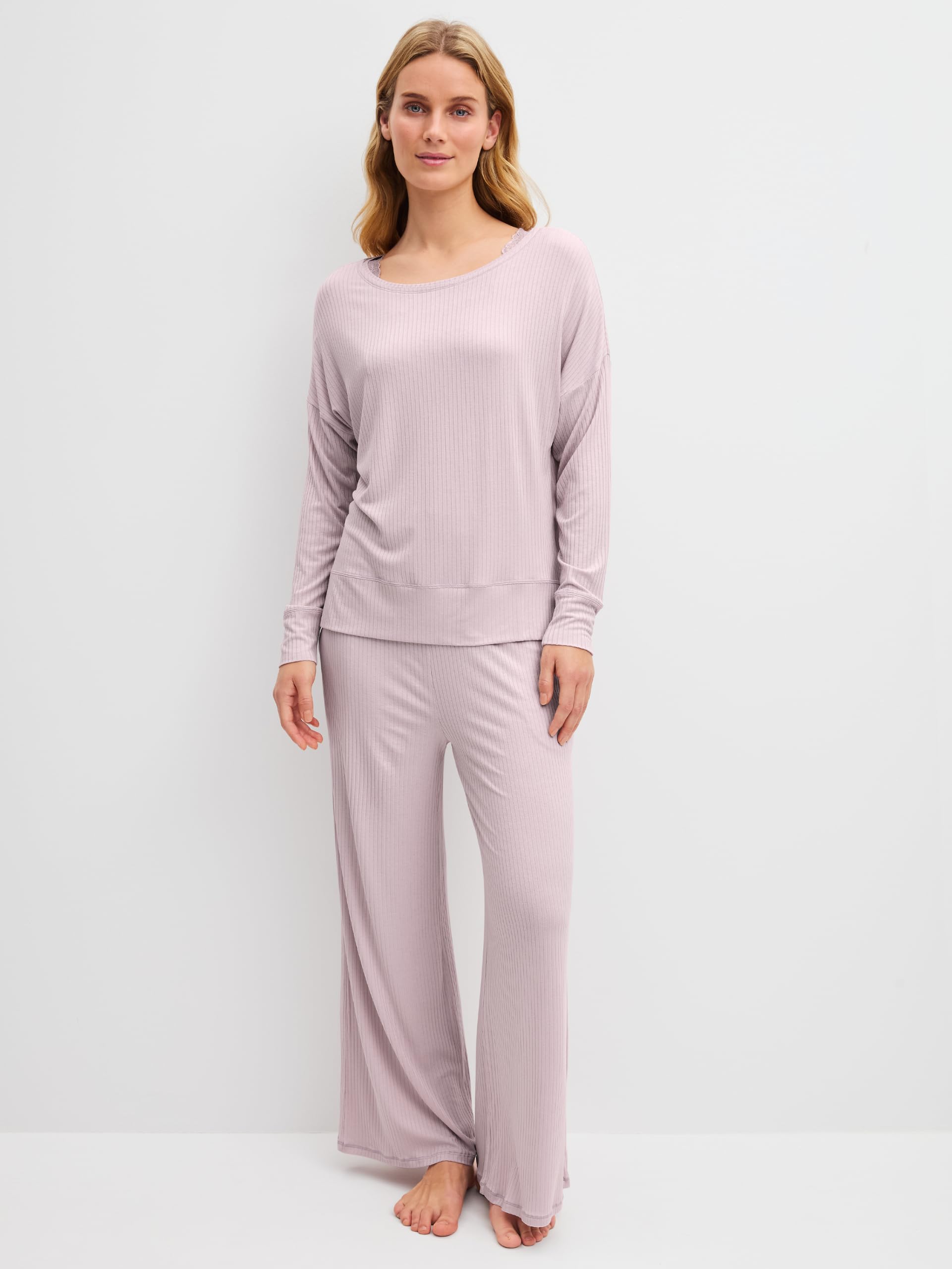 calida-feminine-lounge-langarmshirt-damen-ripp-schwarz image 5