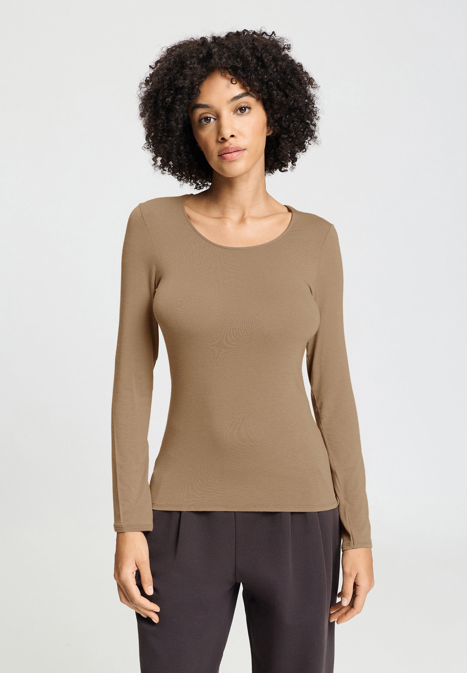 hanro-ultralight-l-slv-shirt-langarmshirt-suede-camel-merinowolle image 2