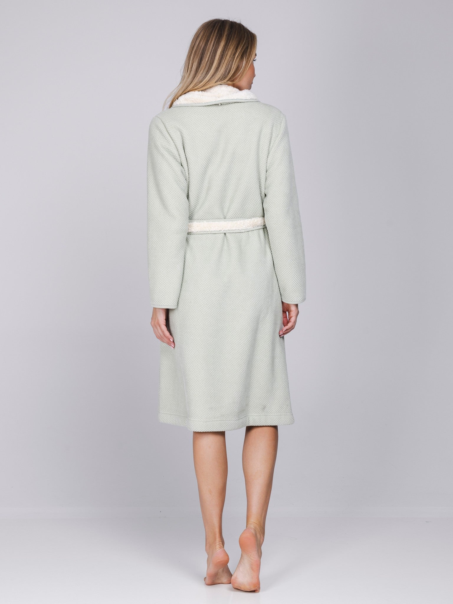 pastunette-sage-serenity-bademantel-fleece-hellgr-n image 4