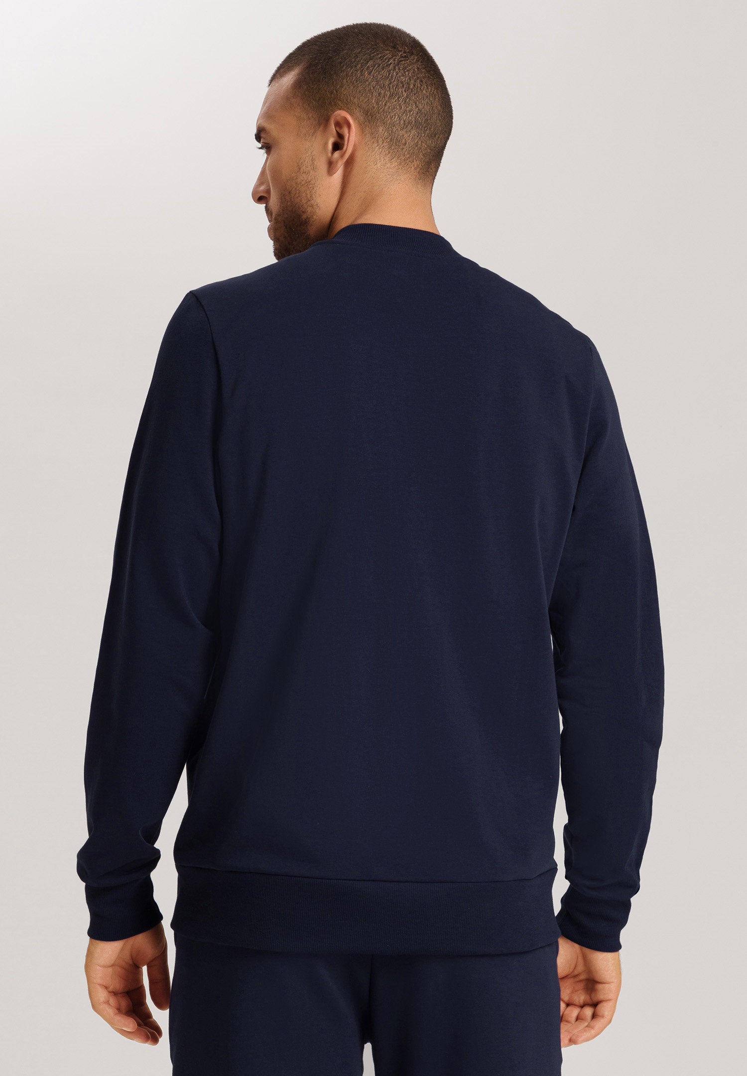 hanro-natural-living-cardigan-deep-navy-bio-baumwolle image 4