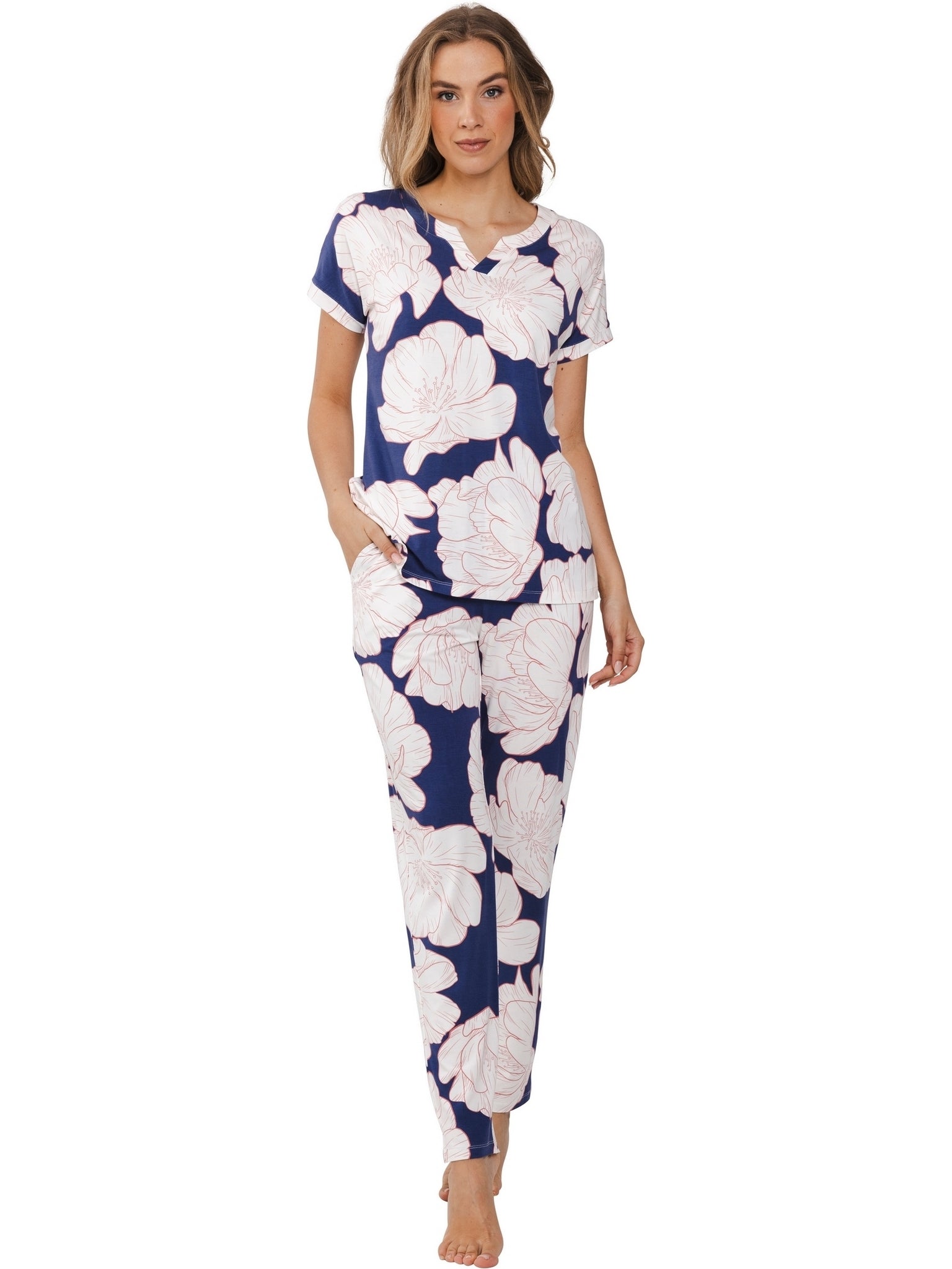 pastunette-premium-whispering-petals-pyjama-blau-blumen image 3