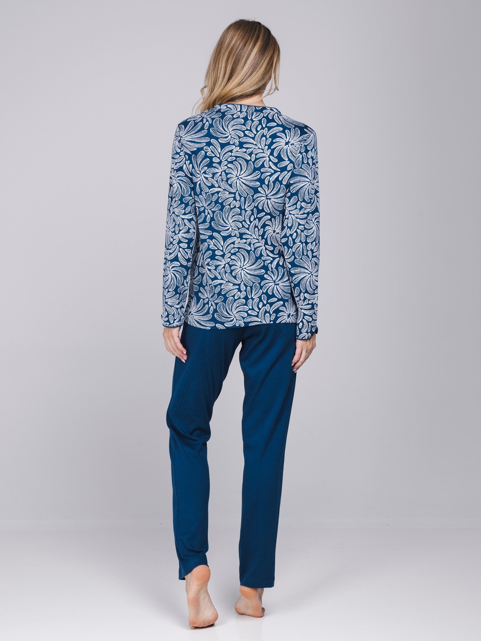 pastunette-nordic-bloom-pyjama-blau-langarm-baumwolle image 4