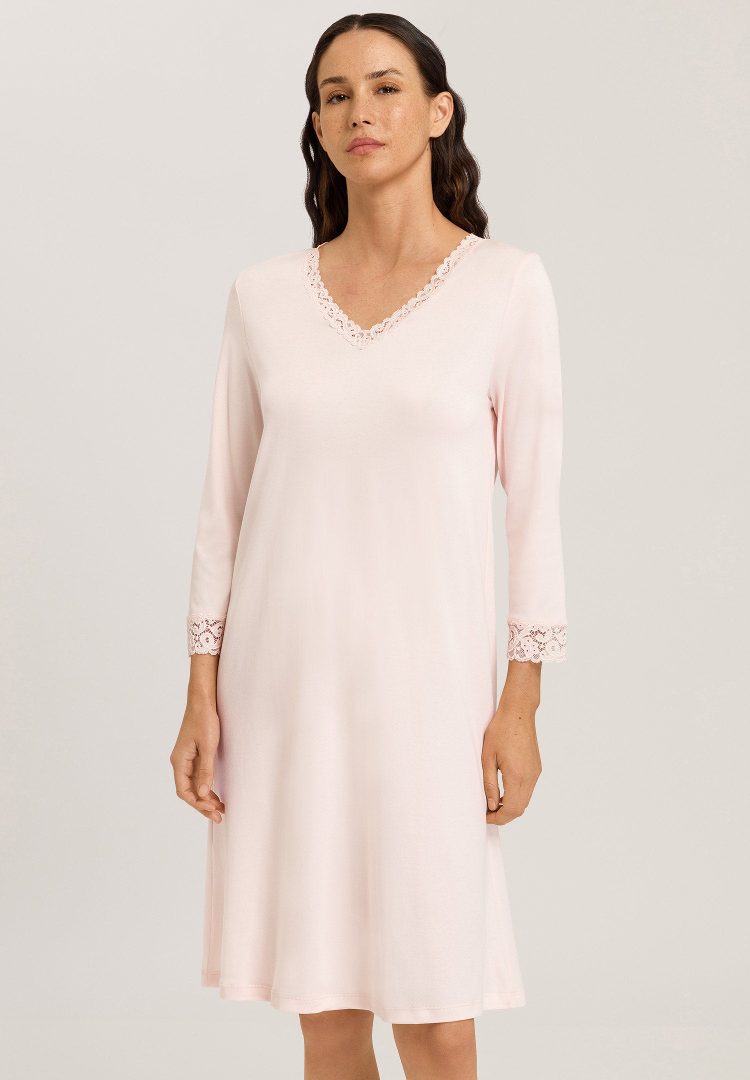 hanro-moments-nachthemd-3-4-arm-100cm-crystal-pink image 2