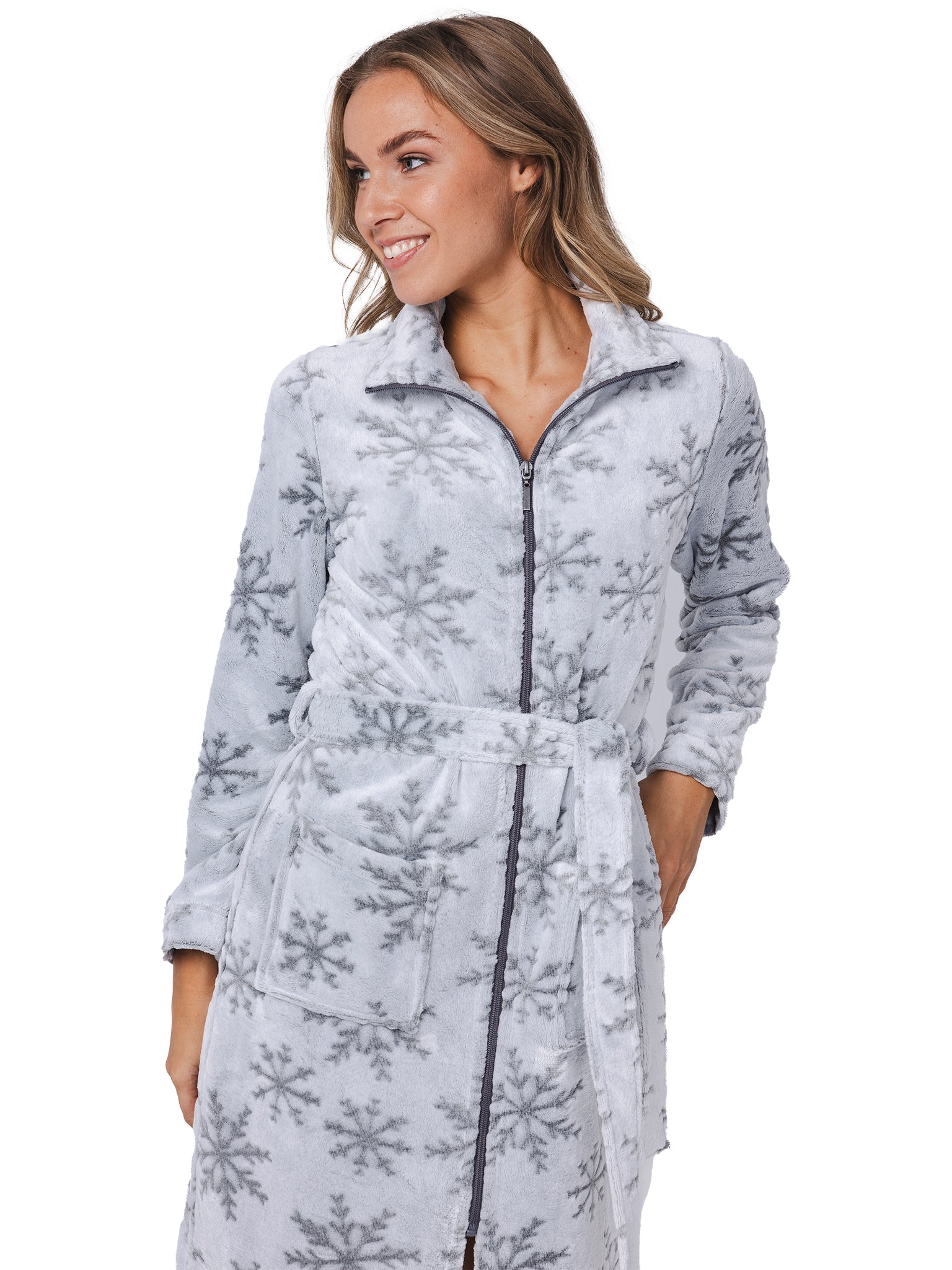 rebelle-silver-frost-bademantel-grau-fleece-rei-verschluss image 6