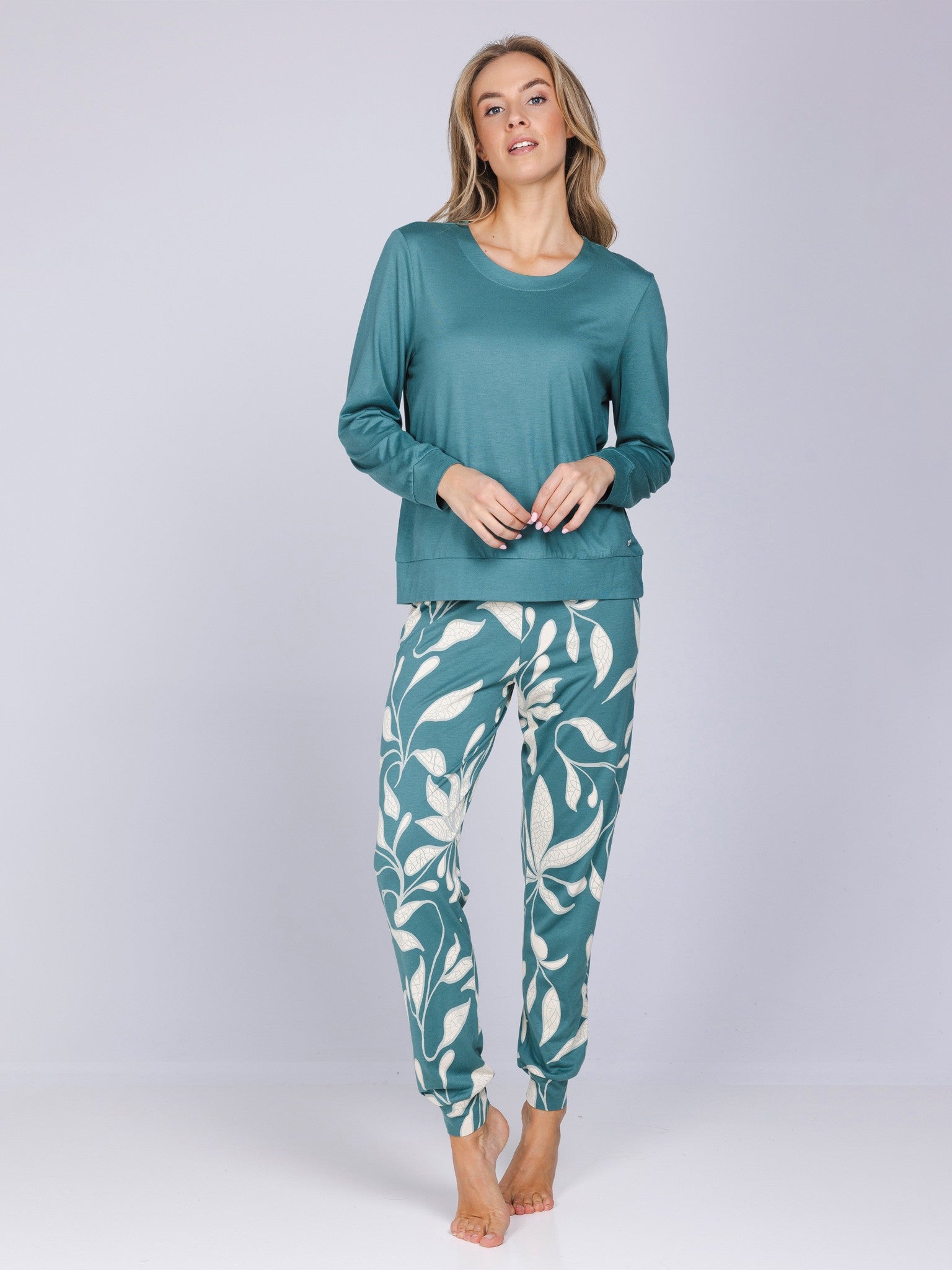 pastunette-nordic-leaf-pyjama-gr-n-baumwolle-modal image 3