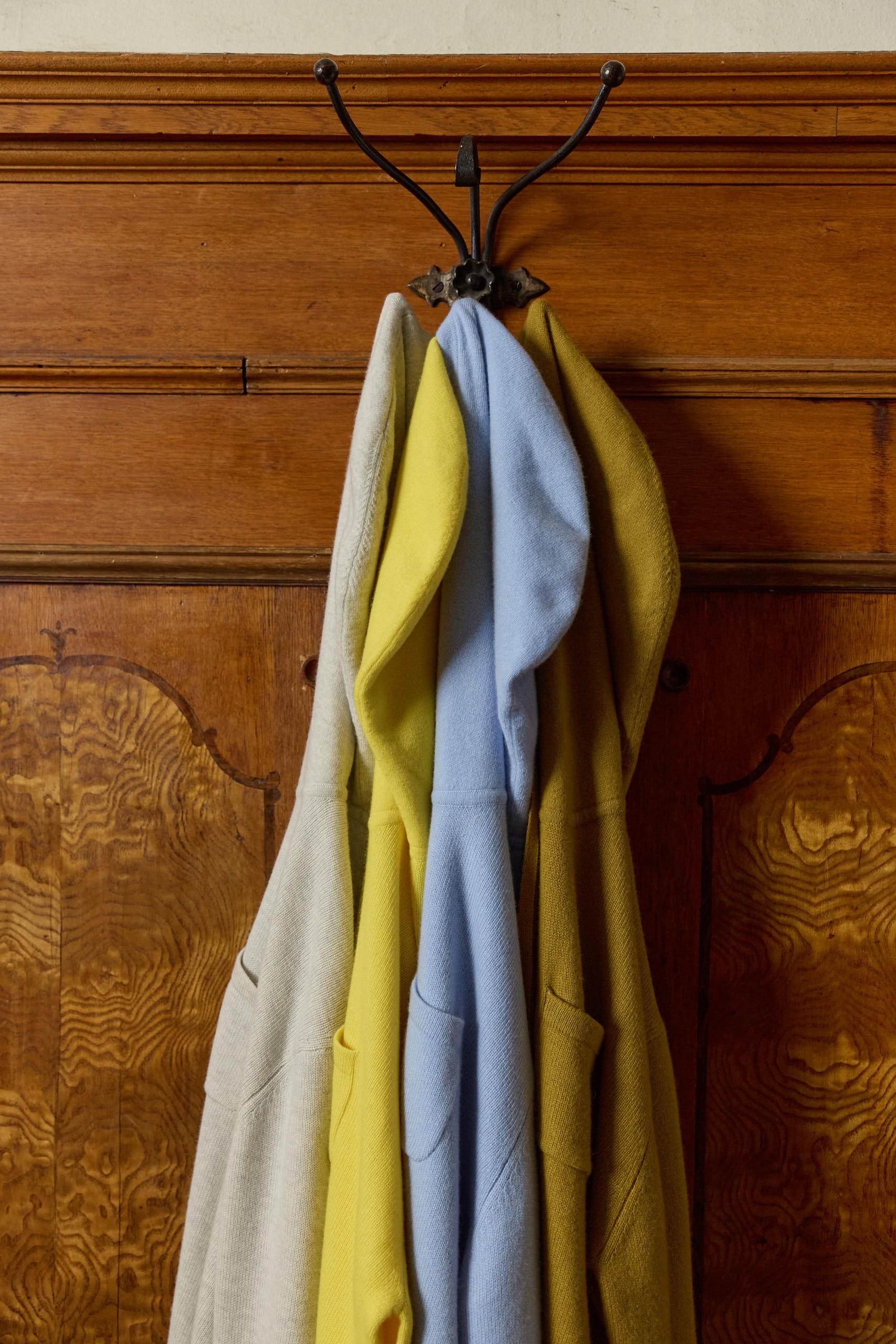 sunday-in-bed-henri-hoodie-wolle-cashmere-loungewear image 7