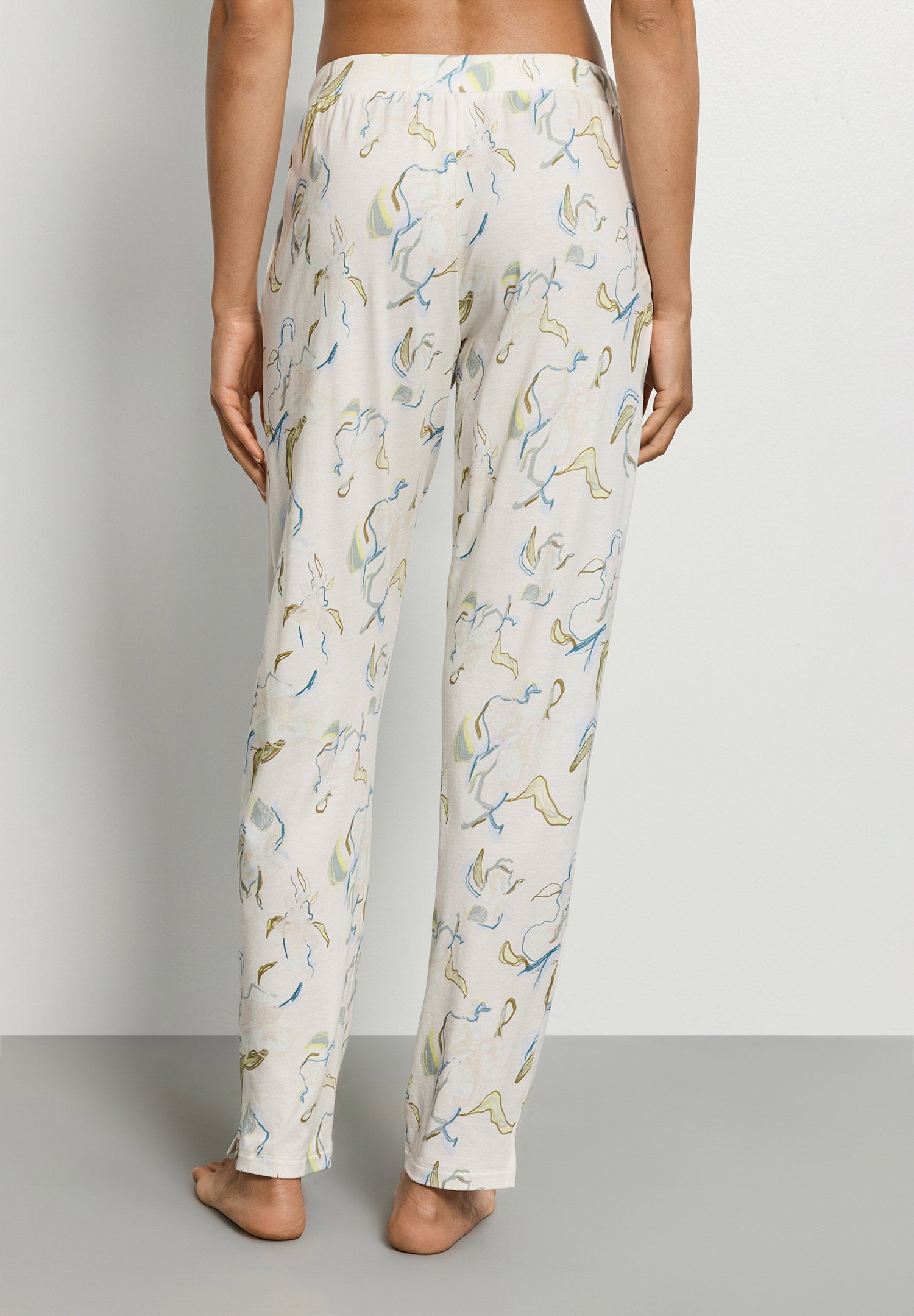 hanro-sleep-lounge-pyjamahose-074845-flowing-paint-modal-damen image 4