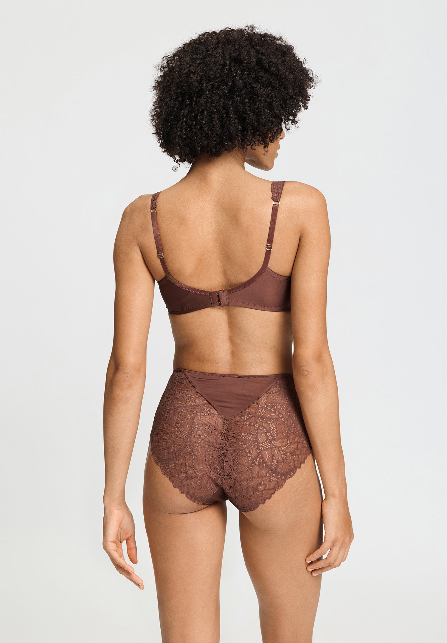 hanro-azelia-light-padded-soft-cup-bh-cinnamon-b-gellos image 4