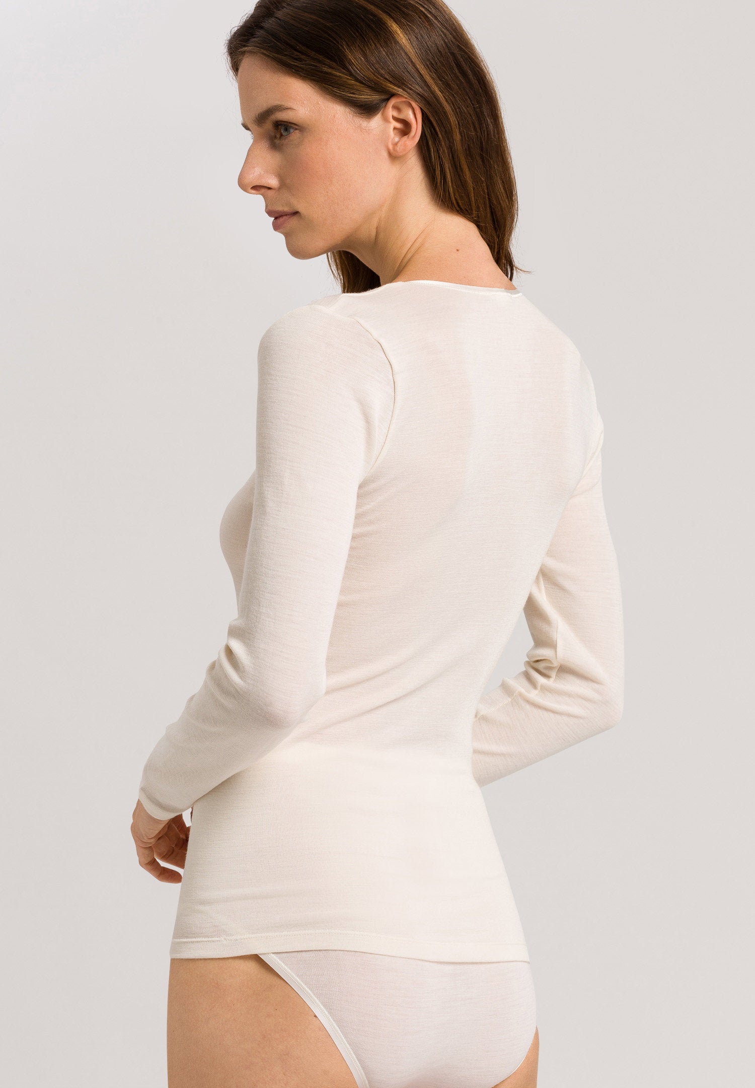 hanro-woolen-silk-langarmshirt-071418-unterhemd-cygne-wolle-seide image 4