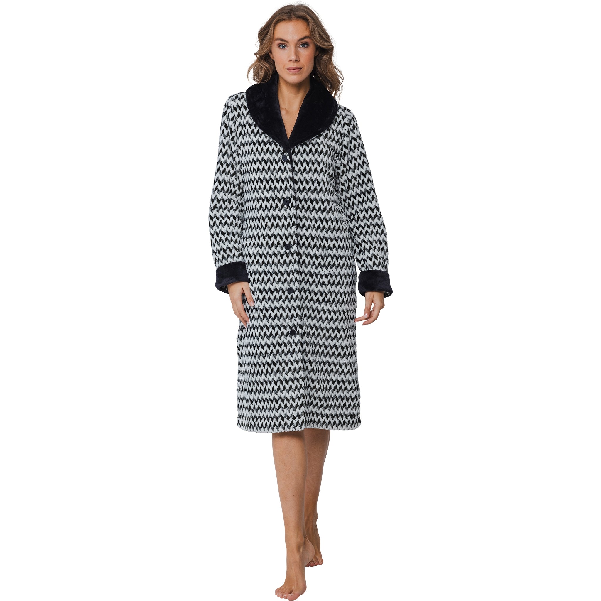 pastunette-premium-morgenmantel-schwarz-fleece-knopf image 2